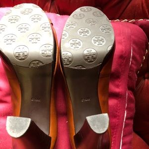 Tory Burch pumps